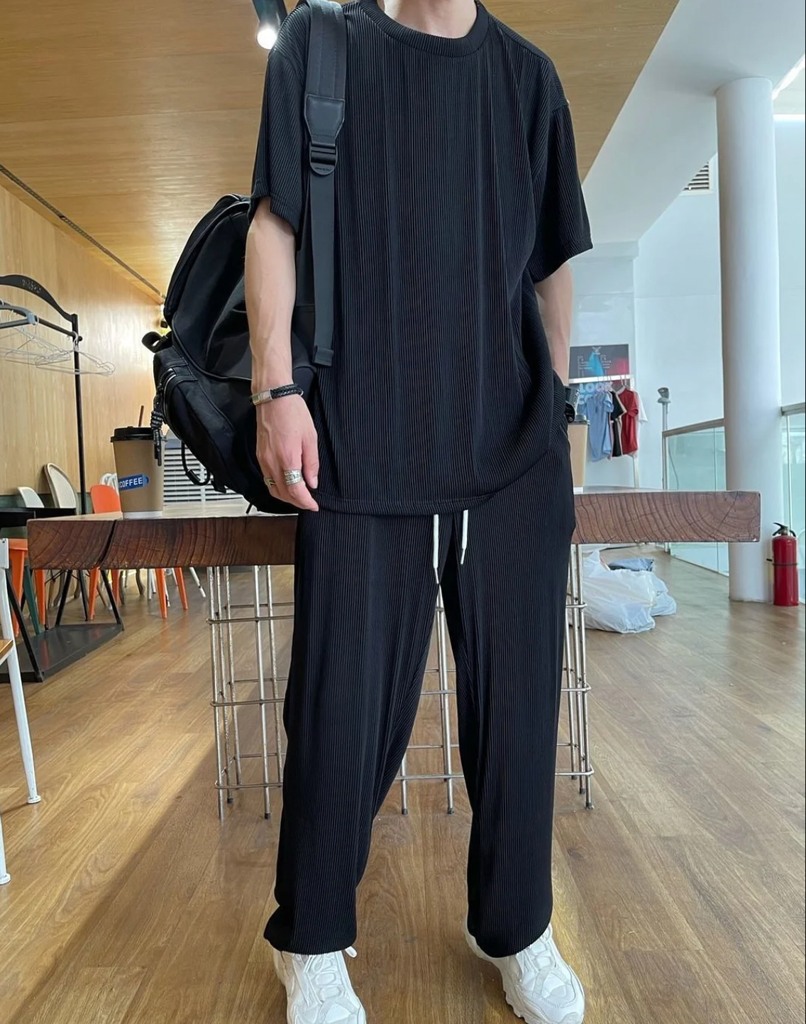 Eno - stylisches set aus t-shirt und hose