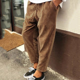 Manu - Die stylische und Hose aus Cord